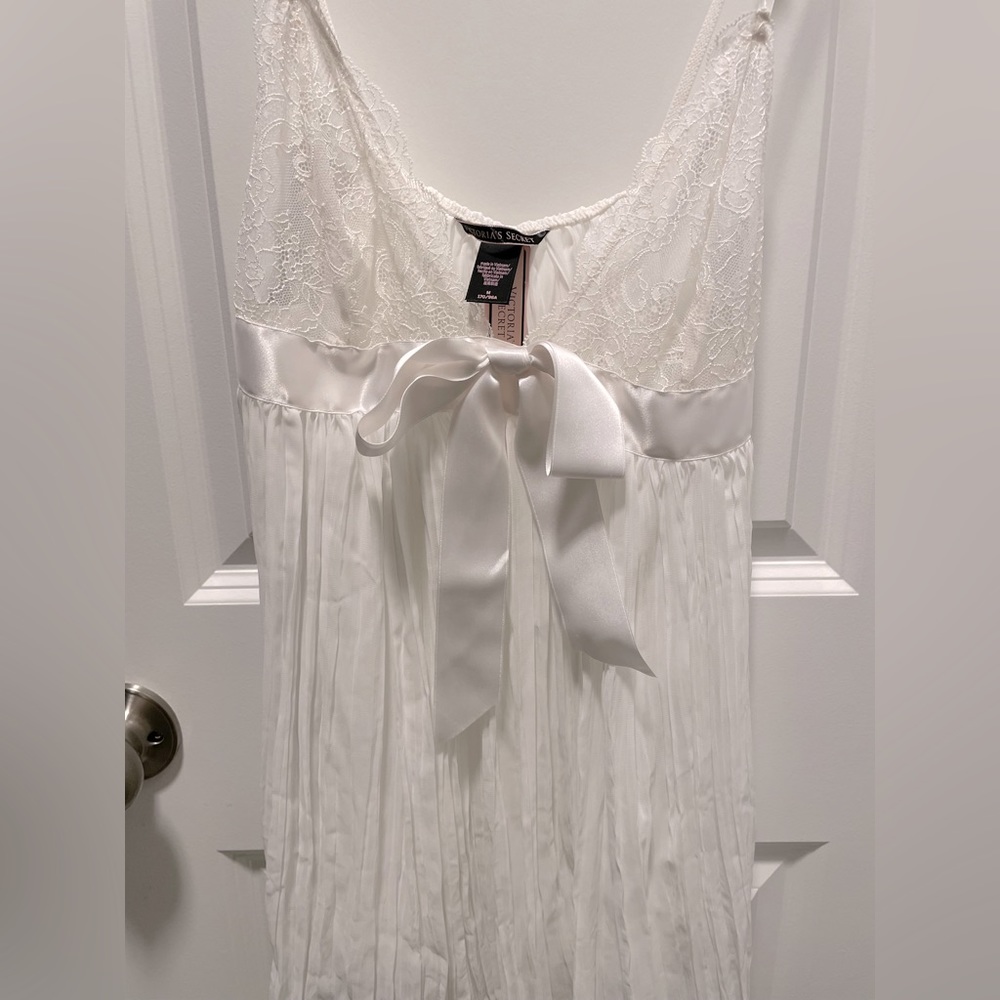 VS Pleated Babydoll